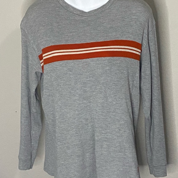 Old Navy crewneck pullover sweaters - Picture 1 of 4
